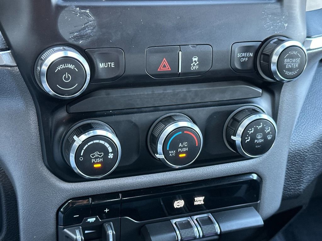 Used 2024 RAM 3500 Big Horn image 18