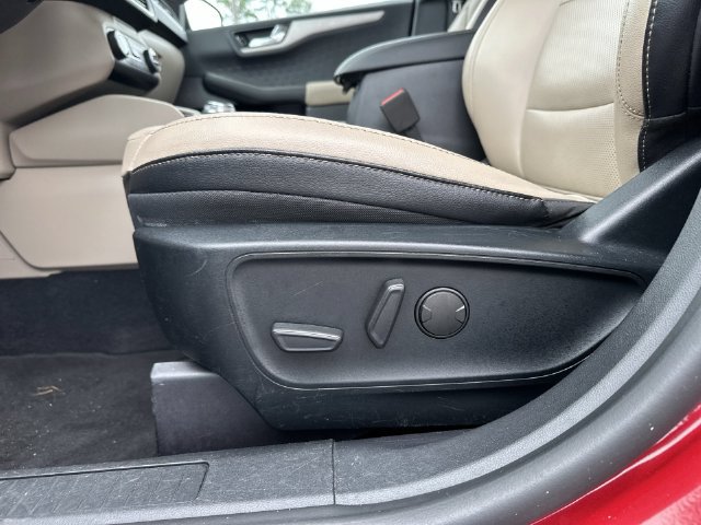 Certified 2020 Ford Escape SEL FWD image 13