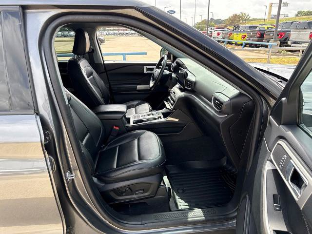 Certified 2023 Ford Explorer XLT w/ Equipment Group 202A RWD image 14