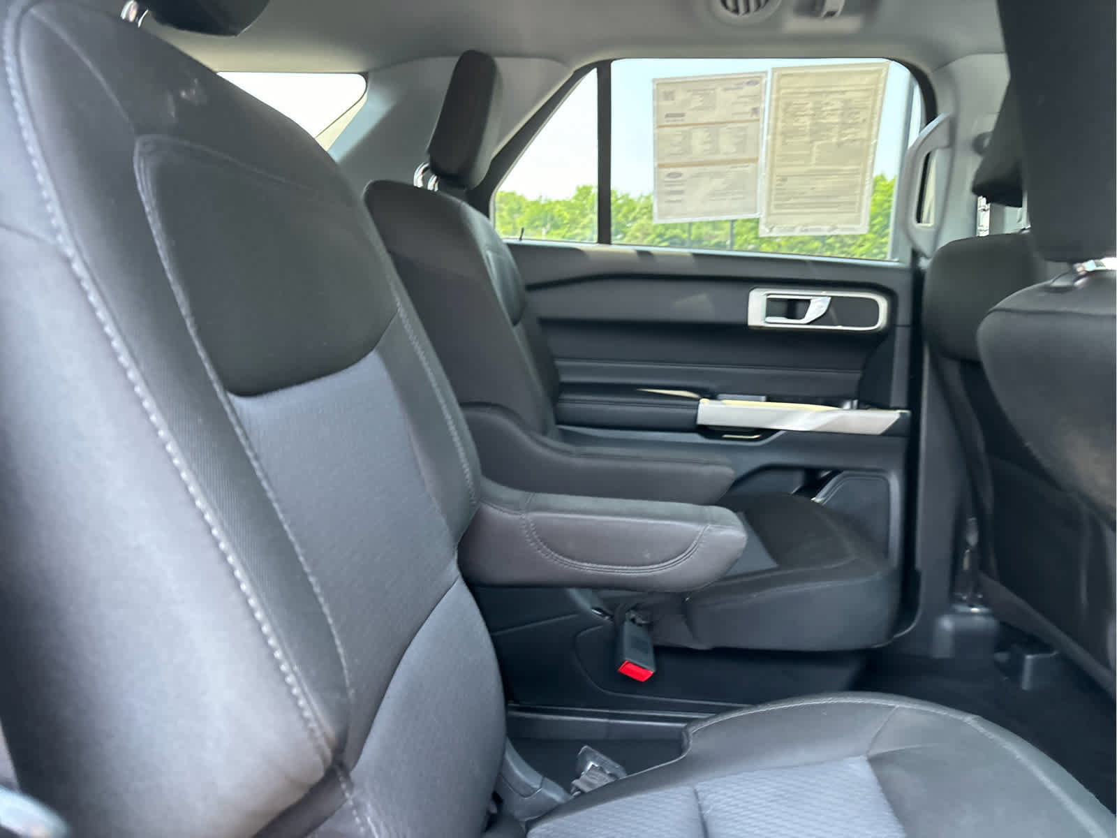 Certified 2022 Ford Explorer XLT image 32