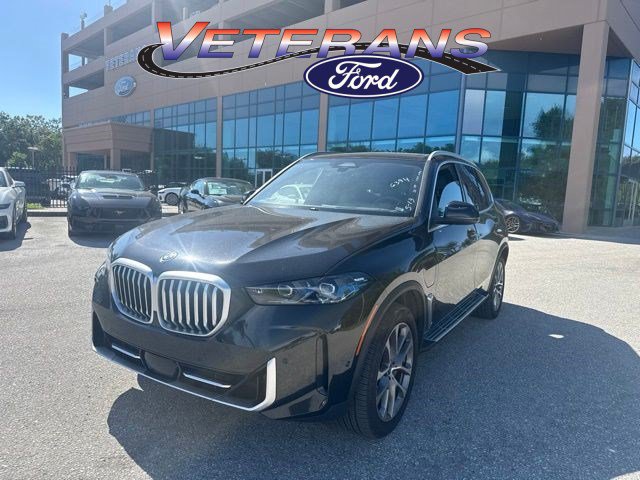 Used 2025 BMW X5 xDrive50e AWD/4WD image 1