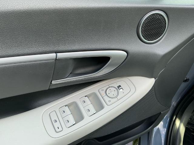 Used 2025 Hyundai Sonata SEL FWD image 23