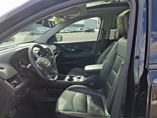 Used 2022 GMC Terrain AT4 image 13