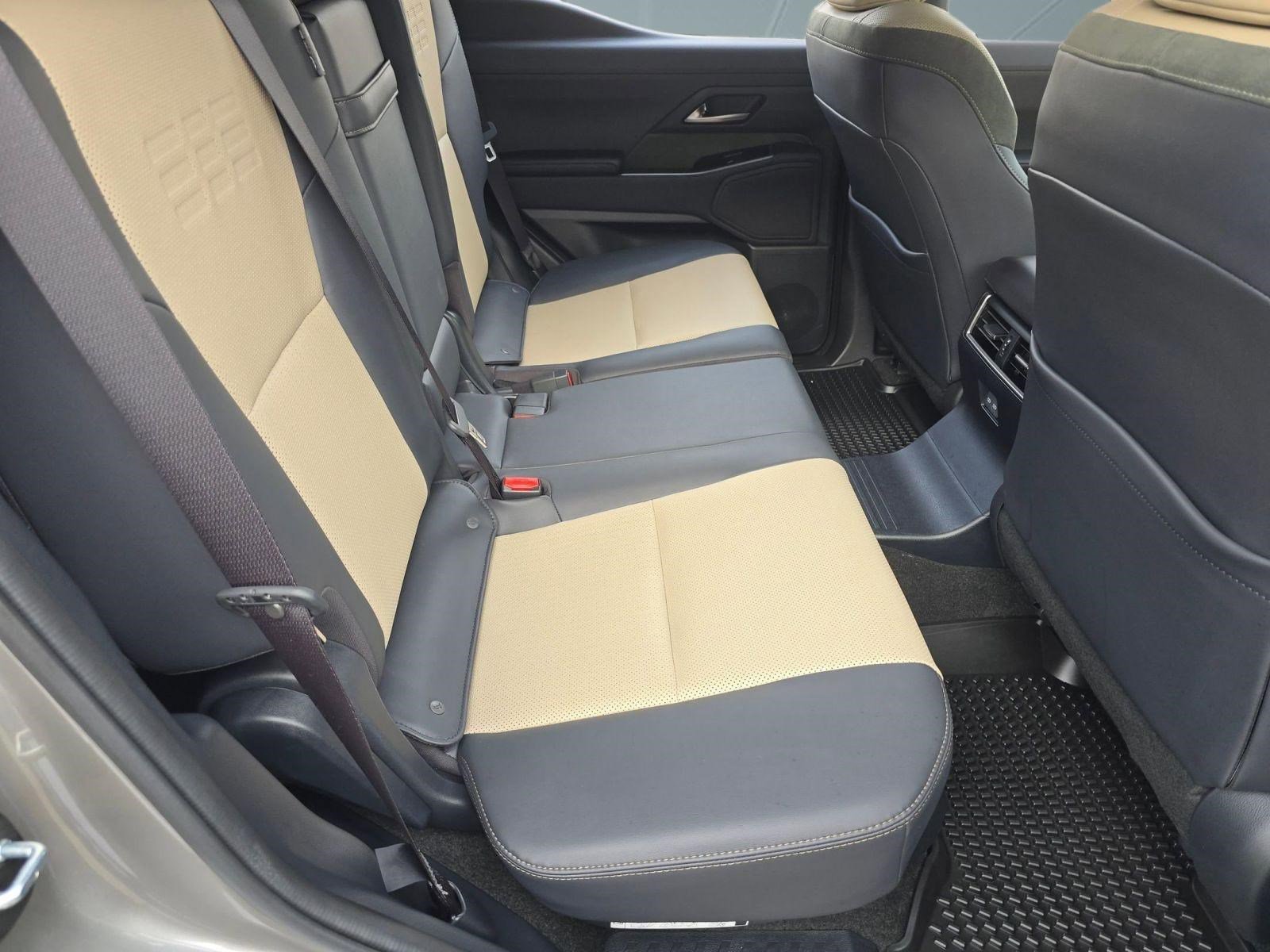 Used 2025 Lexus GX 550 image 25