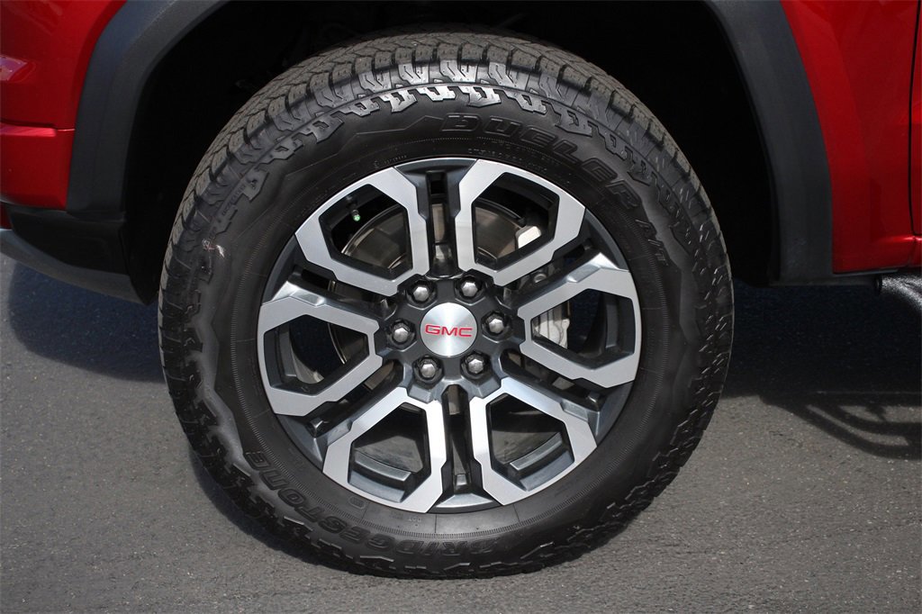 Used 2024 GMC Canyon AT4 w/ AT4 Premium Package image 14