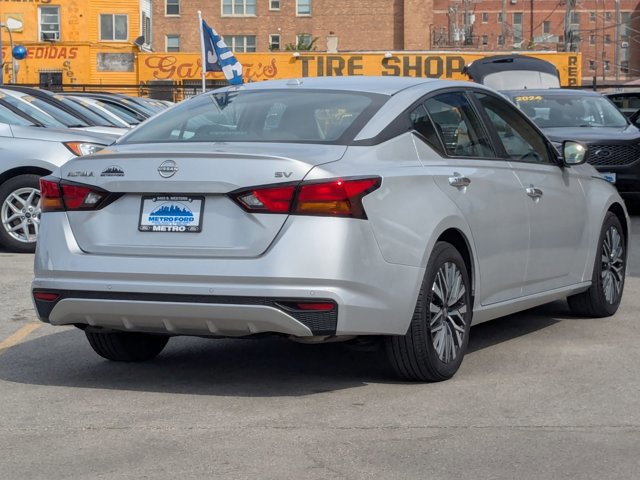 Used 2024 Nissan Altima 2.5 SV FWD image 4