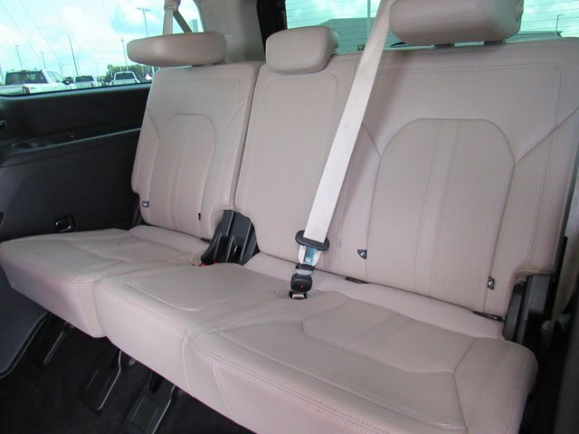 Certified 2022 Ford Expedition Max Limited RWD image 18