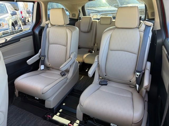 Used 2023 Honda Odyssey Elite image 15