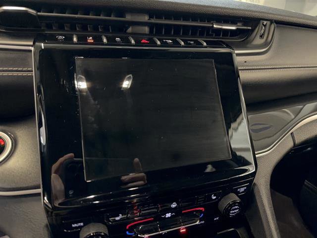 Used 2021 Jeep Grand Cherokee L Laredo w/ Luxury Tech Group I image 8