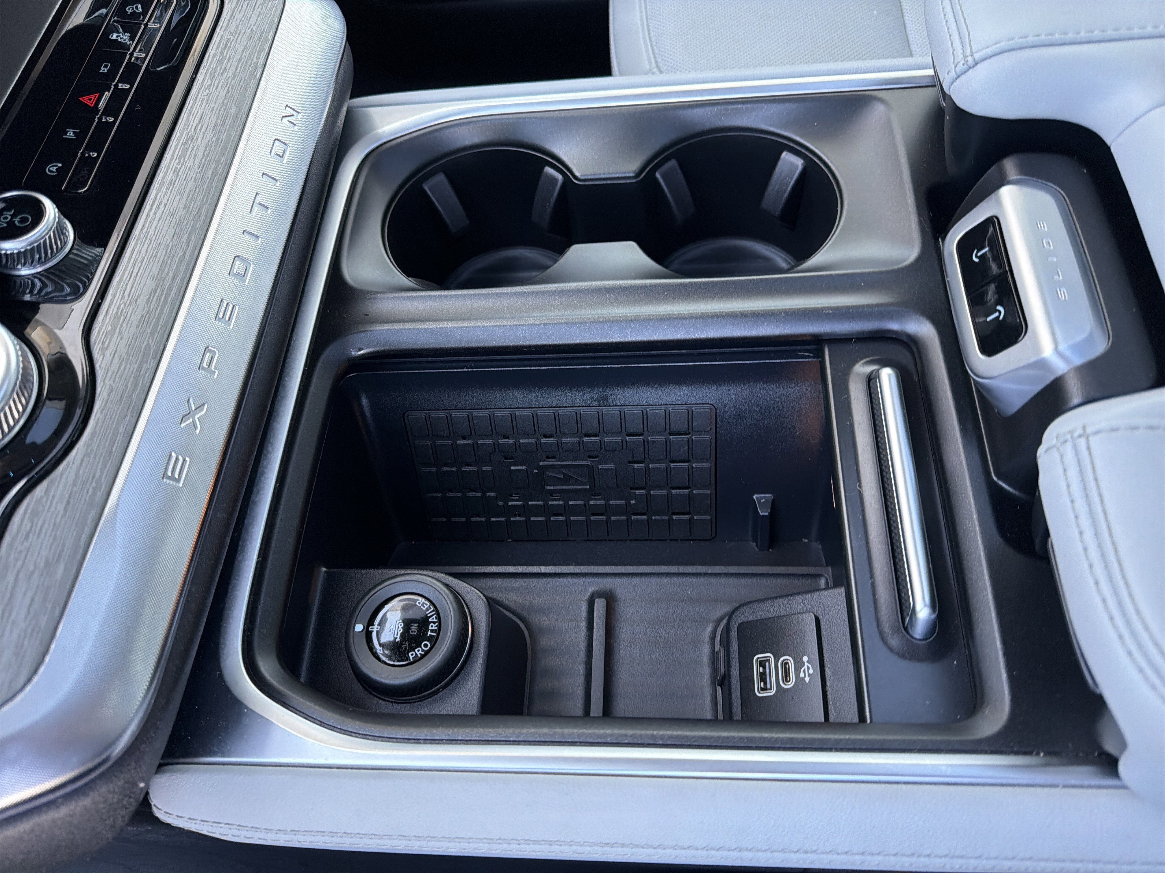 Certified 2025 Ford Expedition Platinum AWD/4WD image 58