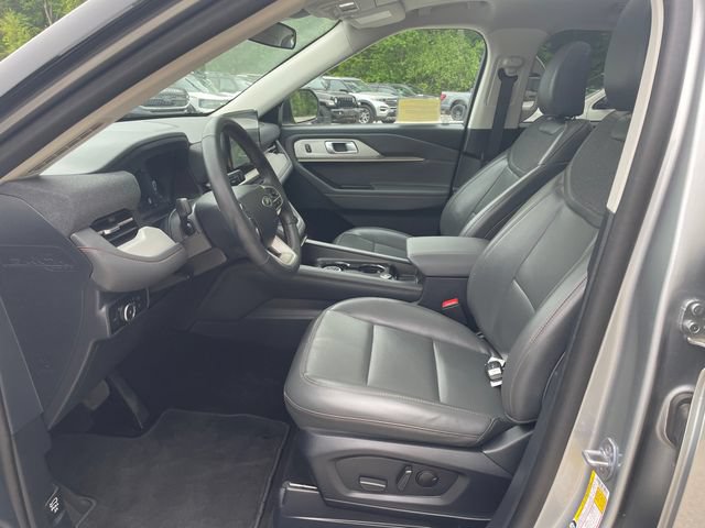 Certified 2025 Ford Explorer Active w/ Active Comfort Package AWD/4WD image 43