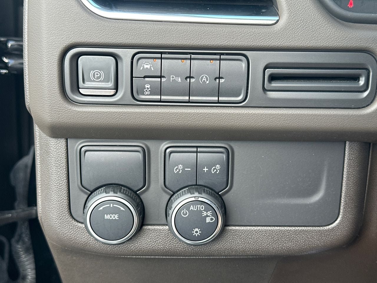 Used 2023 Chevrolet Tahoe LT RWD image 35