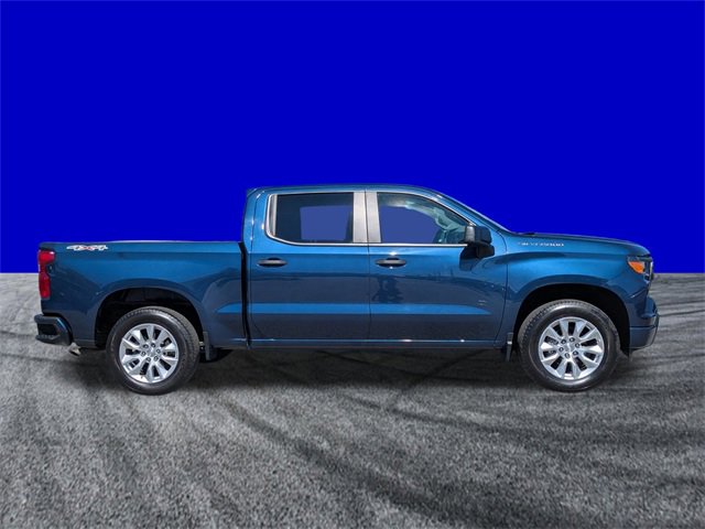 Used 2022 Chevrolet Silverado 1500 Custom image 3