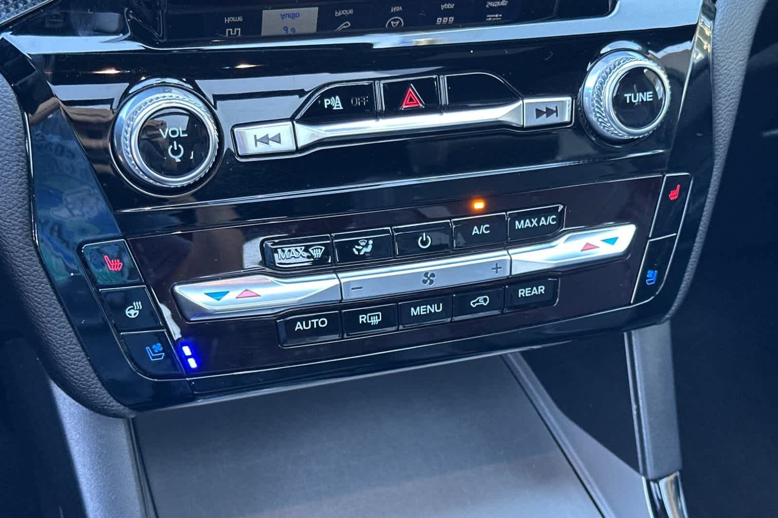 Certified 2024 Ford Explorer ST w/ Equipment Group 401A image 23