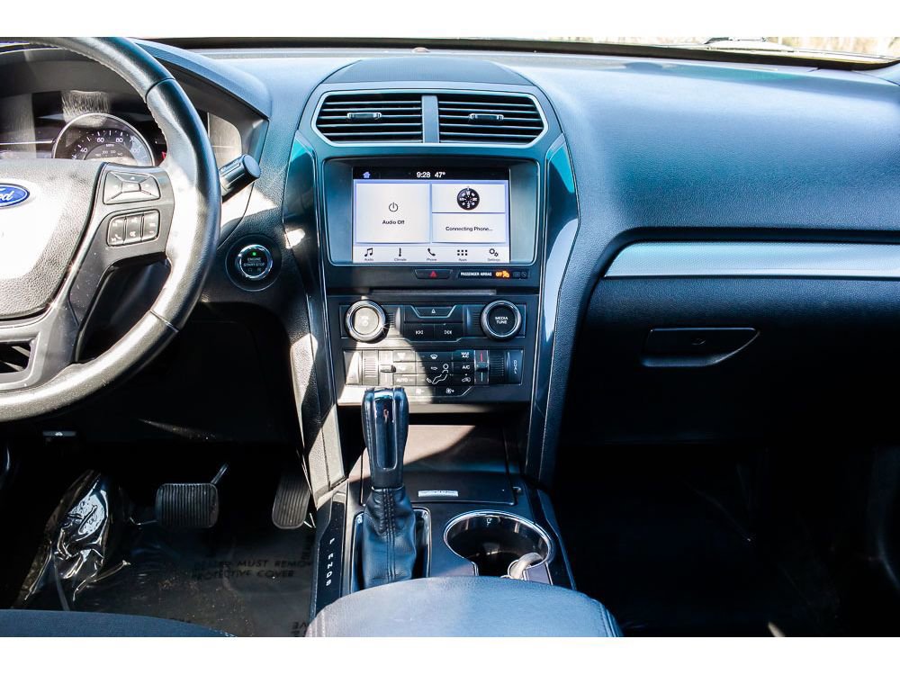 Certified 2017 Ford Explorer XLT w/ Equipment Group 201A image 14