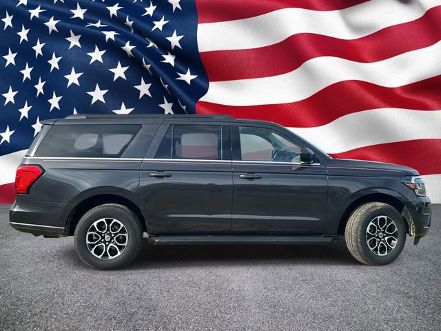 Certified 2024 Ford Expedition Max XLT image 3