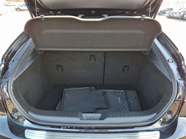 Used 2022 MAZDA MAZDA3 s image 28
