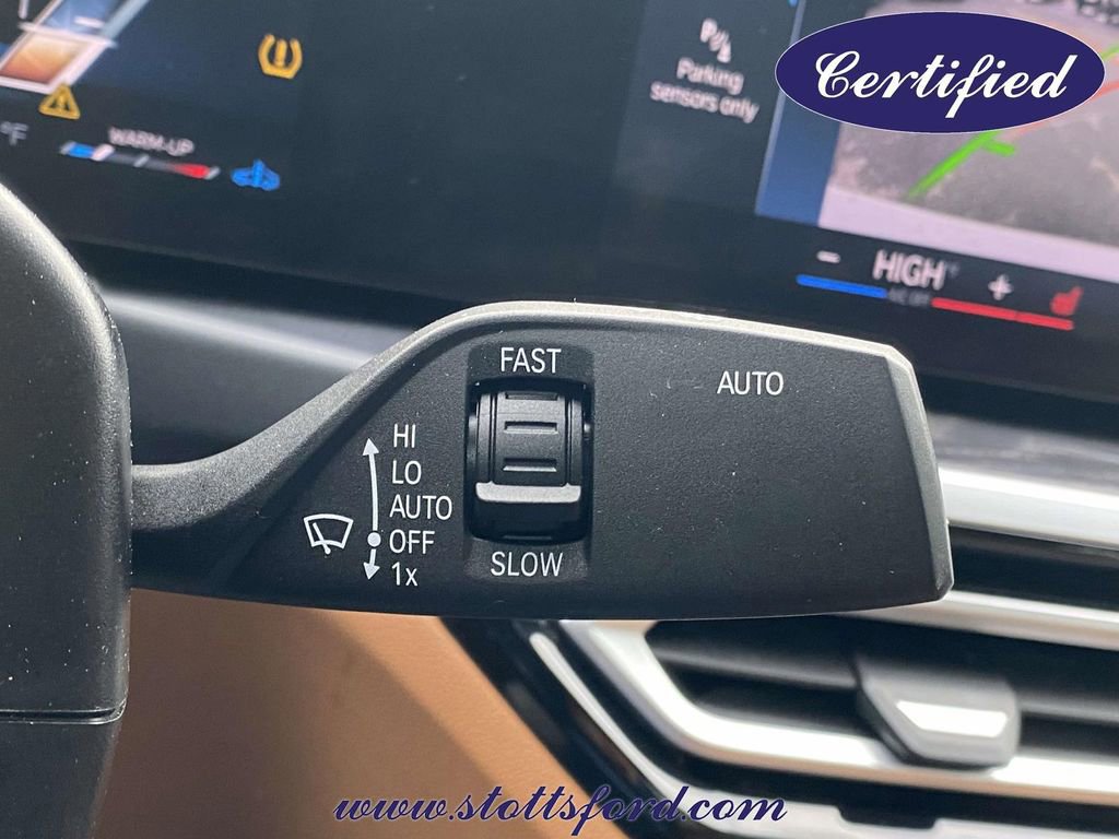 Used 2023 BMW 330i Sedan w/ Premium Package image 25