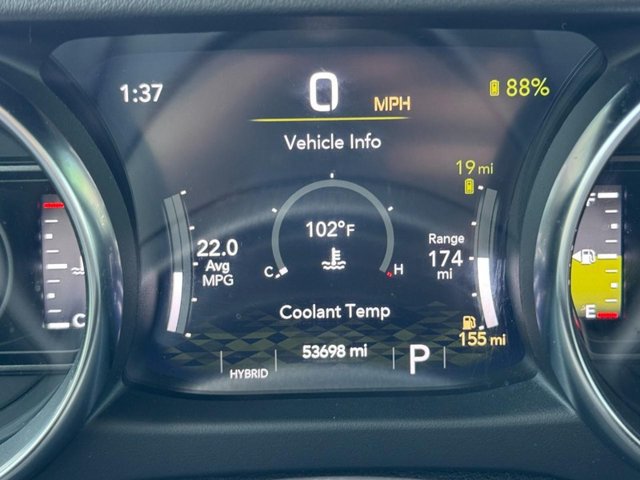 Used 2021 Jeep Wrangler Unlimited Sahara w/ Cold Weather Group AWD/4WD image 18