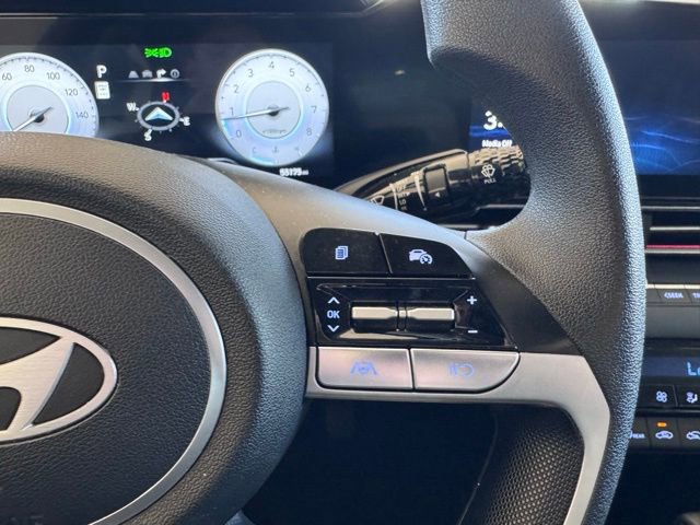 Used 2024 Hyundai Elantra SEL image 17