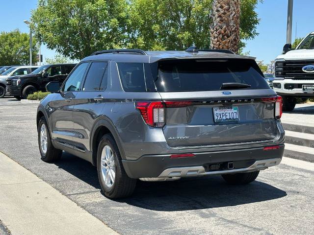 Certified 2026 Ford Explorer Active w/ Active Comfort Package RWD image 4