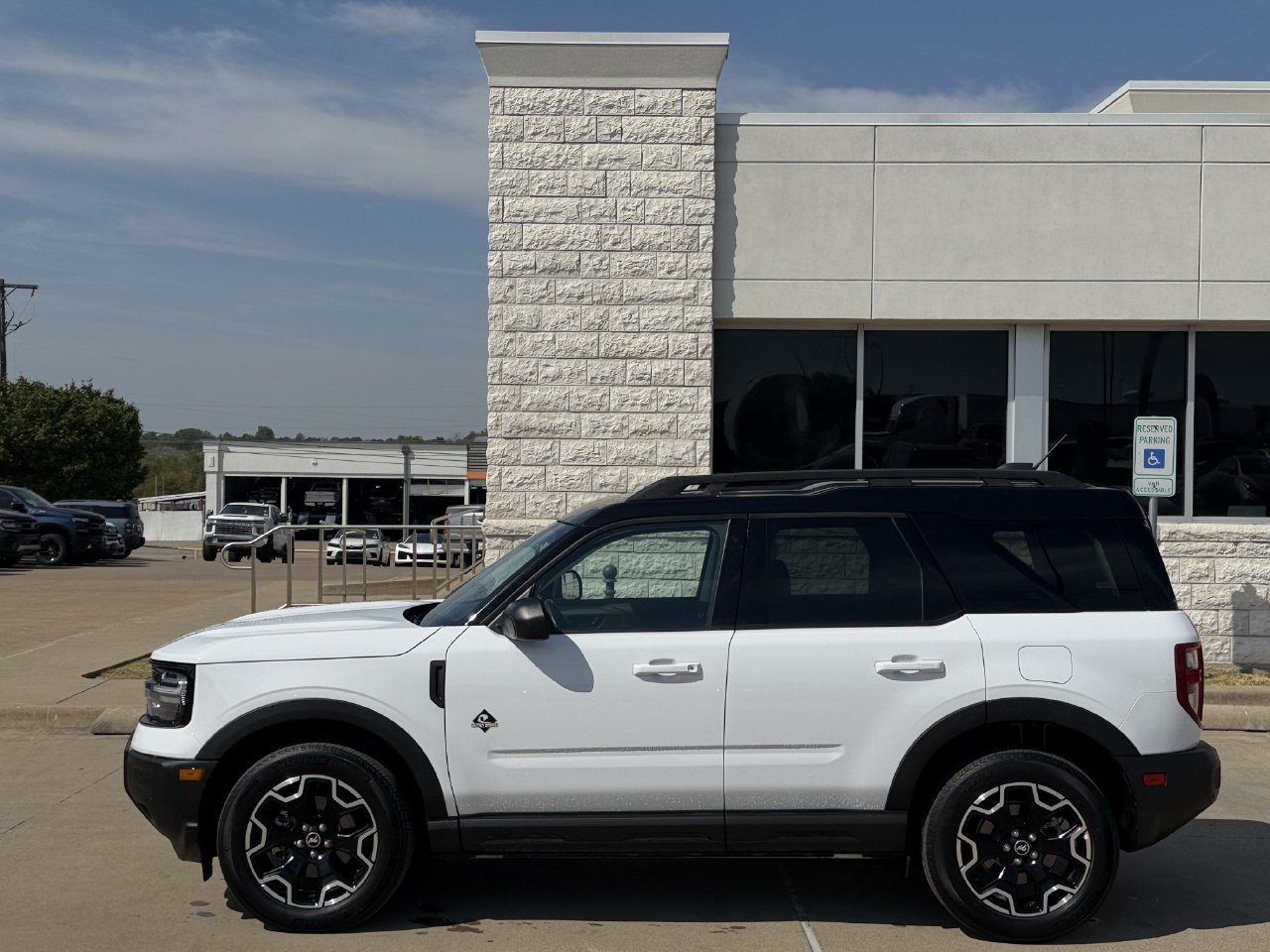 Certified 2025 Ford Bronco Sport Outer Banks AWD/4WD image 3