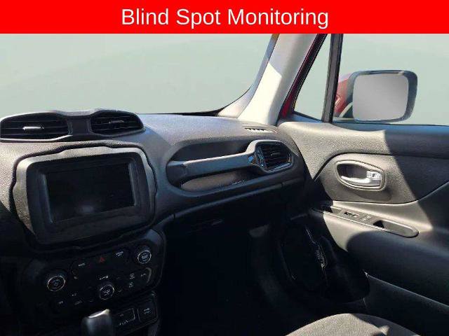 Used 2020 Jeep Renegade Altitude AWD/4WD image 13