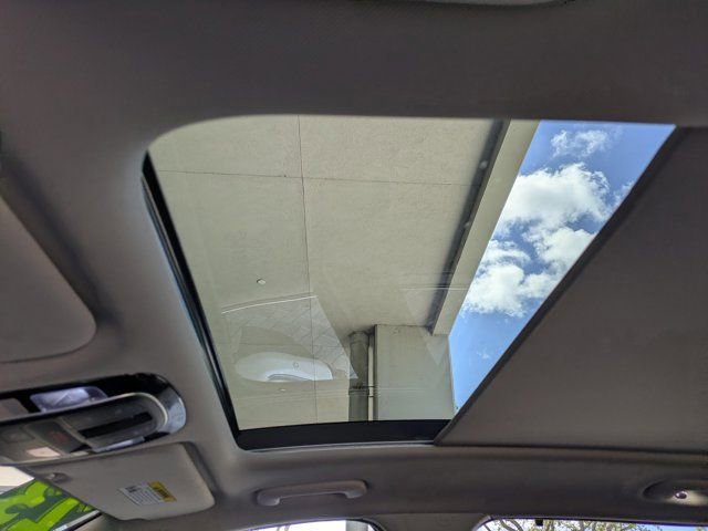 Used 2023 Hyundai Santa Fe SEL w/ Premium Package image 21