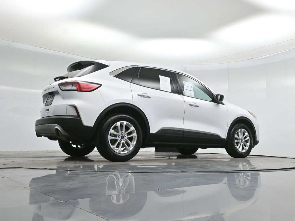 Certified 2022 Ford Escape SE image 14