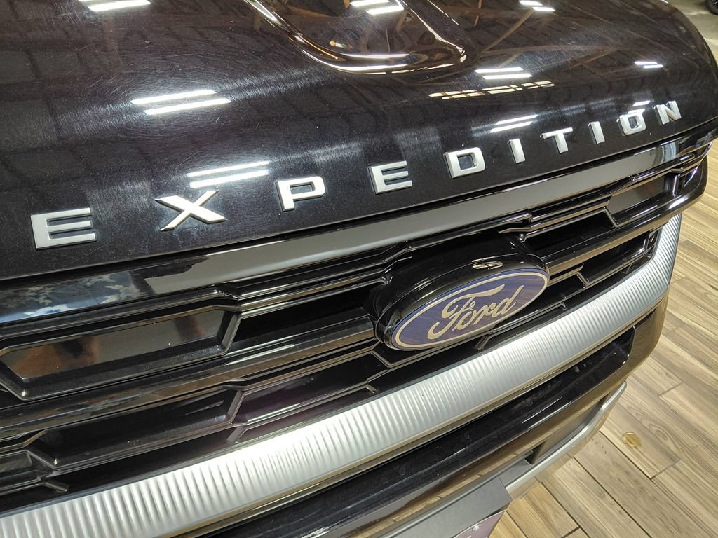 Certified 2025 Ford Expedition Max Platinum AWD/4WD image 19