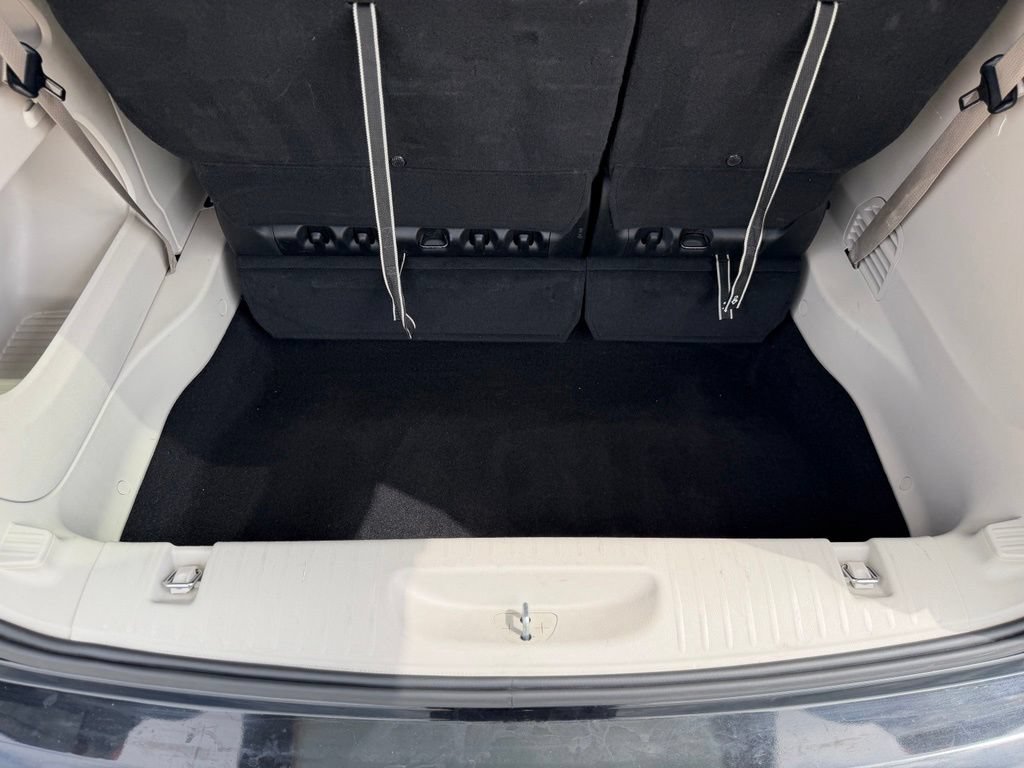 Used 2022 Chrysler Pacifica Touring-L FWD image 48