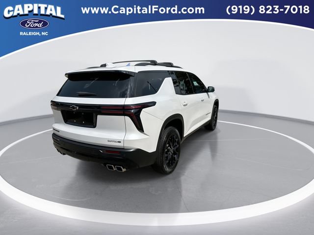 Used 2025 Chevrolet Traverse LT w/ Midnight/Sport Edition FWD image 8