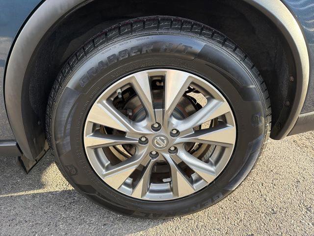 Used 2017 Nissan Murano S w/ Navigation Package image 22