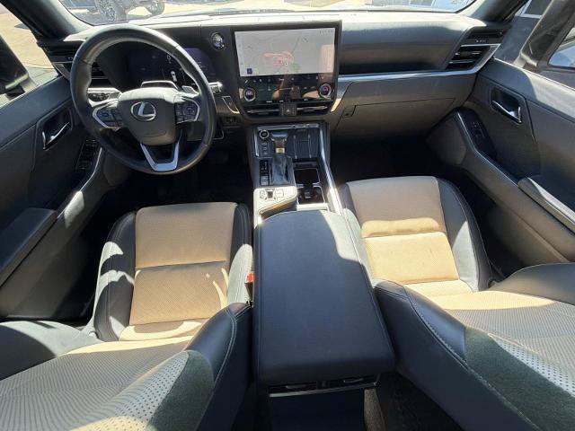 Used 2024 Lexus GX 550 AWD/4WD image 25