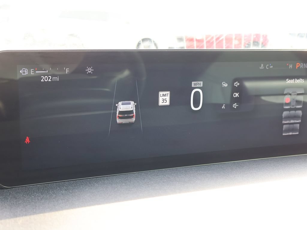 Certified 2025 Ford Expedition Active AWD/4WD image 31