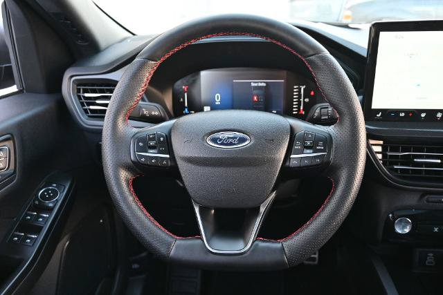 Certified 2024 Ford Escape ST-Line w/ Tech Pack #1 AWD/4WD image 31