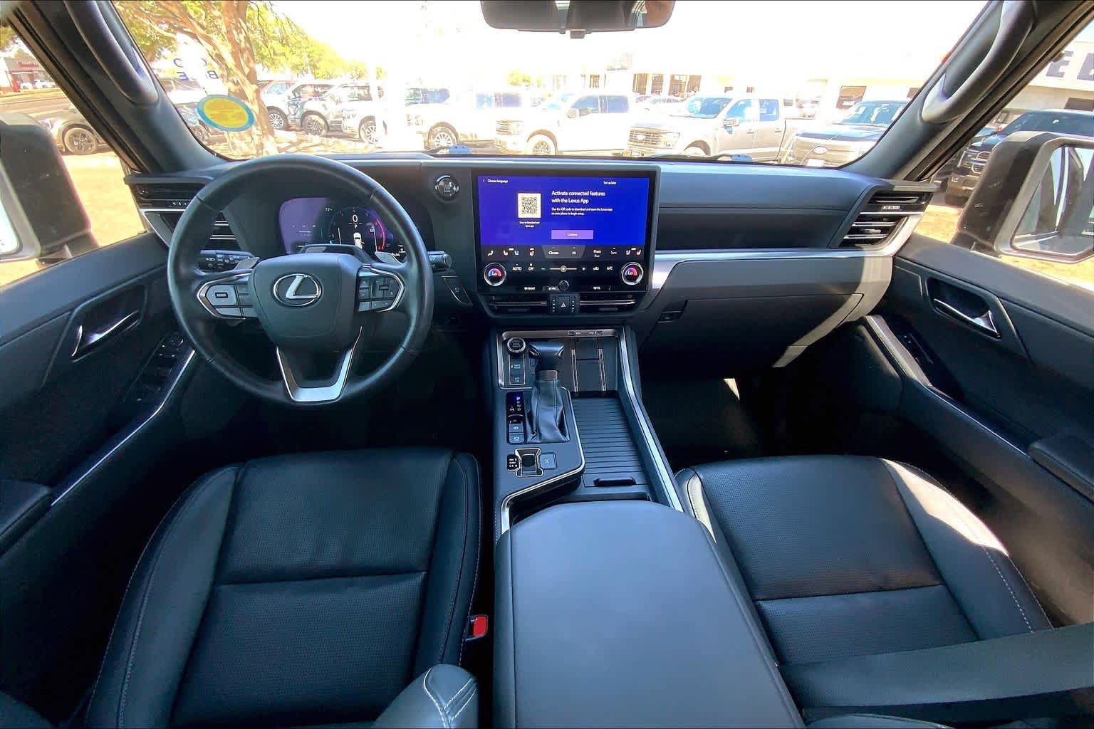 Used 2024 Lexus GX 550 AWD/4WD image 16