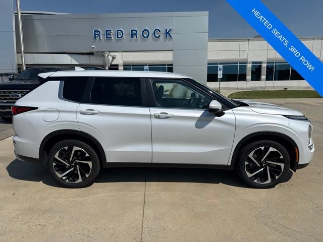 Used 2024 Mitsubishi Outlander SE AWD/4WD image 2