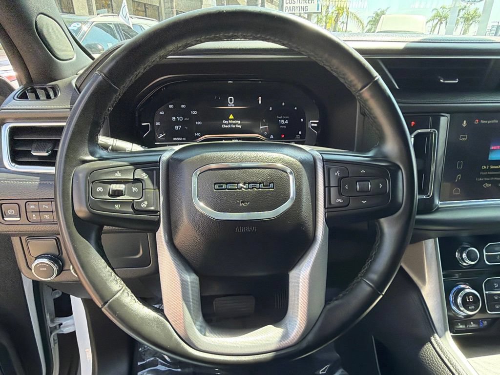 Used 2023 GMC Yukon Denali RWD image 27