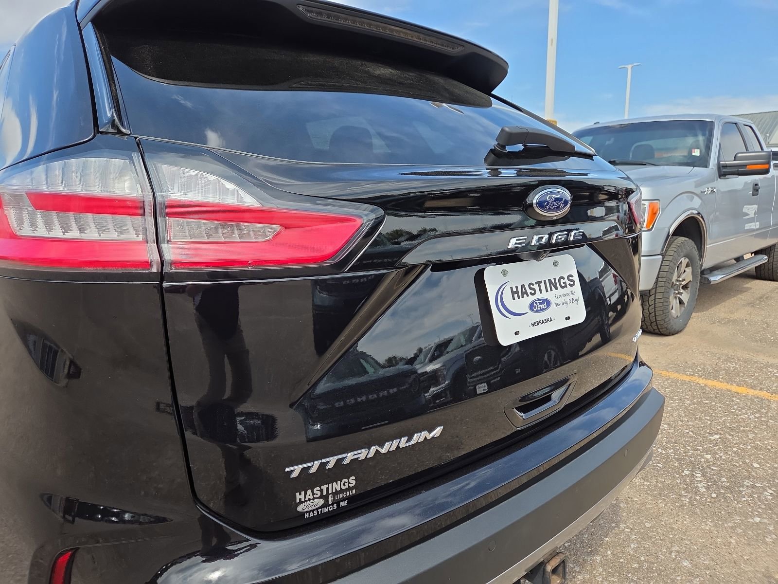 Certified 2022 Ford Edge Titanium w/ Equipment Group 301A AWD/4WD image 5