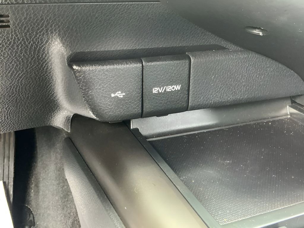 Used 2024 Toyota Camry SE w/ Convenience Package FWD image 35