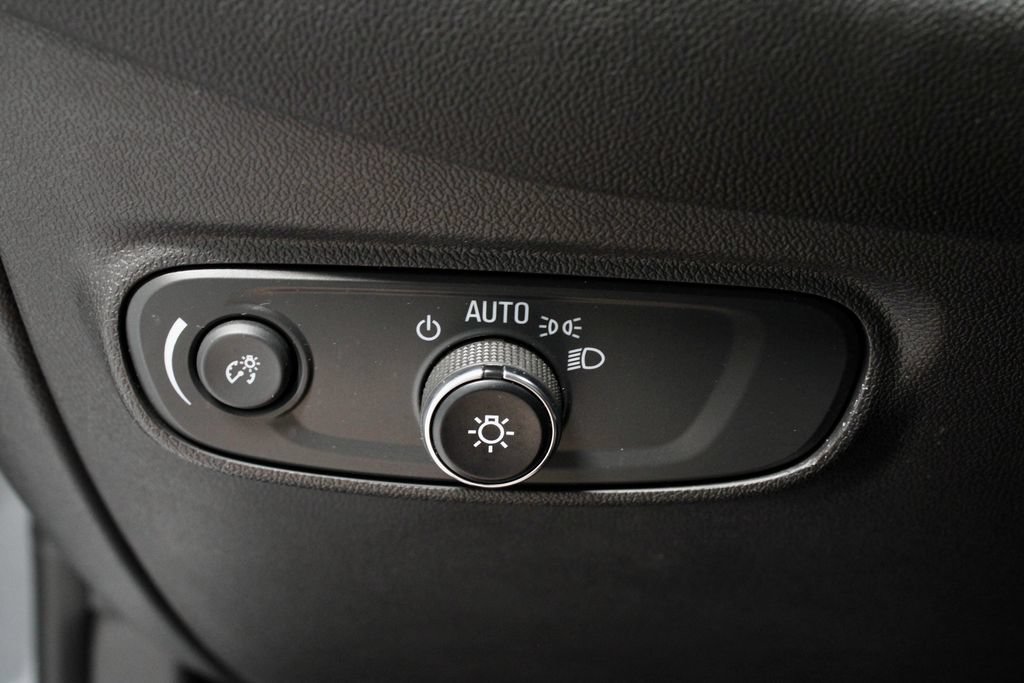 Used 2023 Chevrolet Equinox LT AWD/4WD image 26