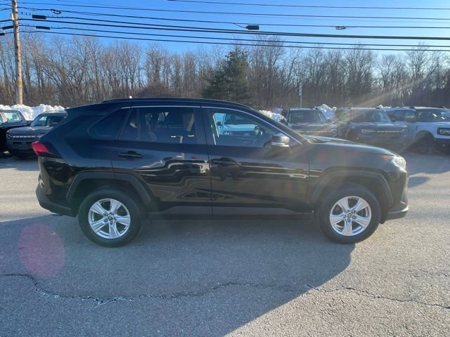 Used 2021 Toyota RAV4 XLE w/ Convenience Package image 6