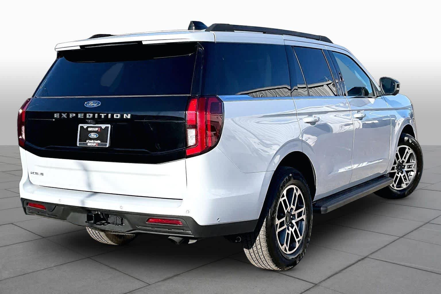 Certified 2025 Ford Expedition Active RWD image 13