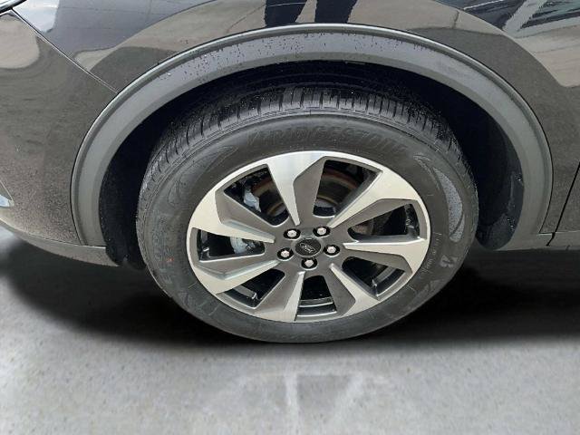 Certified 2024 Ford Escape Platinum AWD/4WD image 30