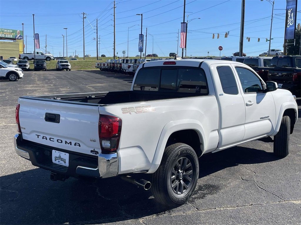 Used 2022 Toyota Tacoma image 5