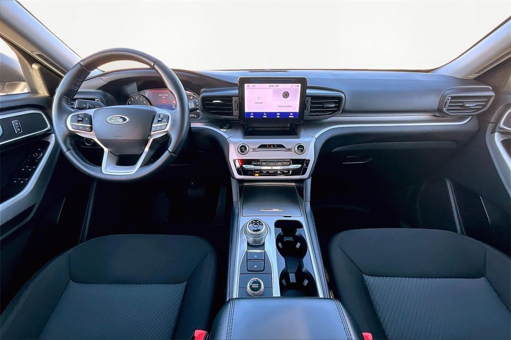 Certified 2022 Ford Explorer XLT image 16