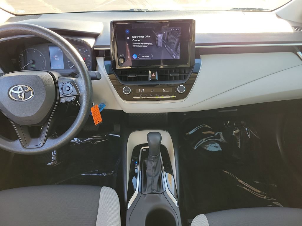 Used 2025 Toyota Corolla LE image 17