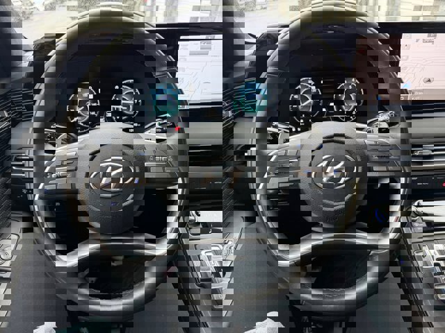 Used 2025 Hyundai Palisade Calligraphy AWD/4WD image 9