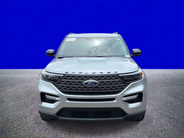 Certified 2024 Ford Explorer XLT w/ Equipment Group 202A AWD/4WD image 8